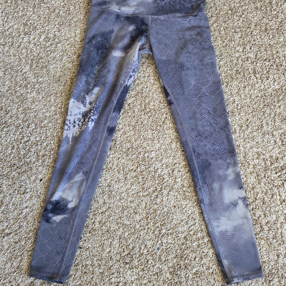 ALO Yoga Gray Textured Leggings